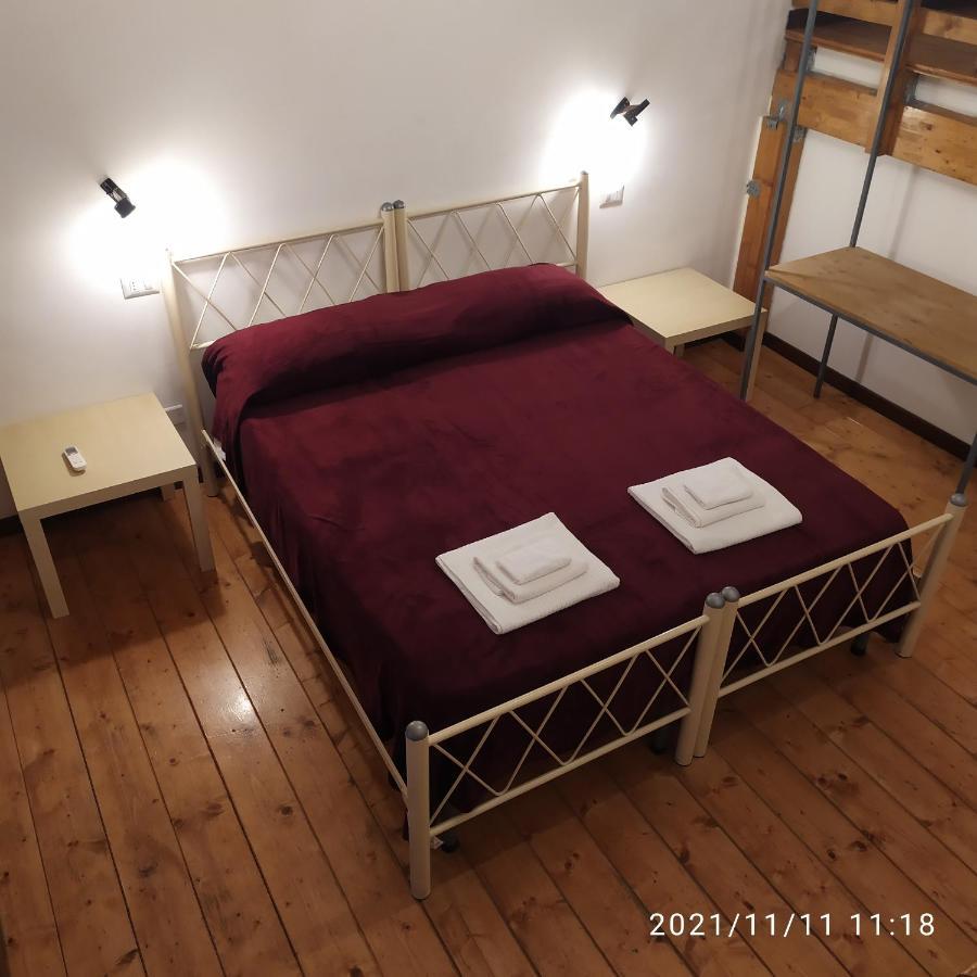 Il Castello Apartment Napels Buitenkant foto